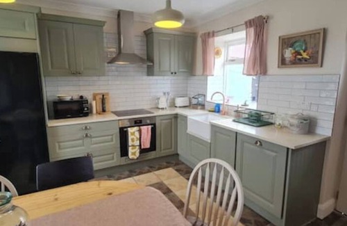 Newtowncashel House | Charming Farmland Escape in the Heart of Ireland