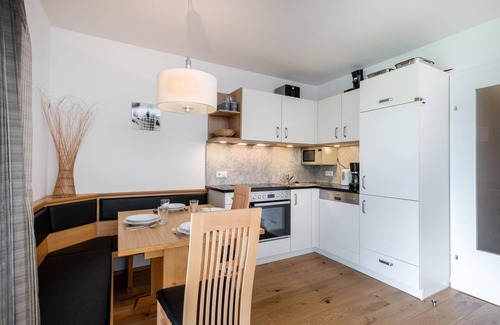 Mauterndorf Apartment | Charming flat with garden and mountain panorama