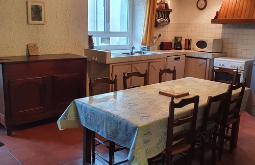 Montredon-Labessonnie House | Charming 3-Star Listed House, Ideal for a Peaceful and Authentic Stay in the Tarnn