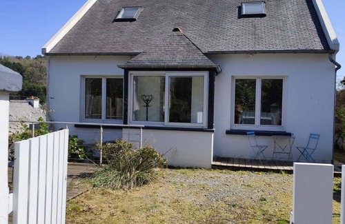 Saint-Michel-en-Greve House | Charming, quiet house 400 m from the beach