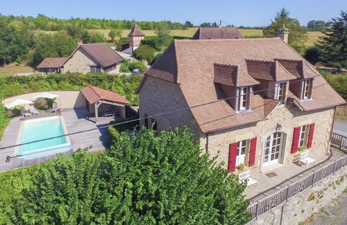 Saint-Medard-d'Excideuil Villa | Charming House in Périgord with Private Pool