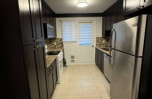 Laval Apartment | Charming fully equipped apt in a quiet area of Ste-Rose. Non-smoking. No pets
