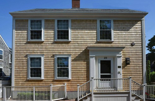 Nantucket Town House | Charming Garden Unit 1 Rooms - King Bed - Private Bath
