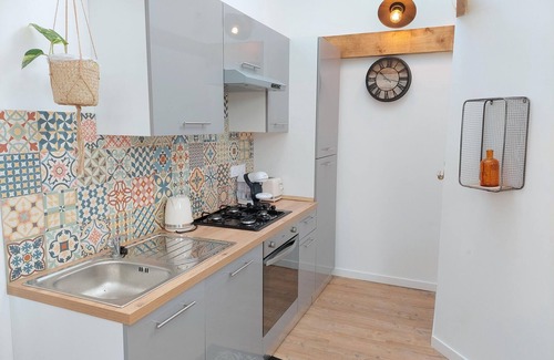 Saint-Pol-de-Leon Cottage | Charming granite stone cottage between land and sea, in St Pol de Leon