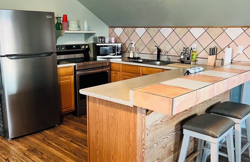 Meadview House | Charming Grand Canyon West Villa on a private acre with stunning views.
