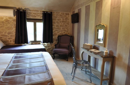 Sarrians House | CHARMING GUEST HOUSES IN PROVENCE IN THE HEART OF THE VINES