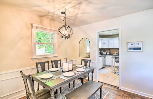 Hampton House | Charming Hampton Home w/Yard: 2 Mi to Beach!
