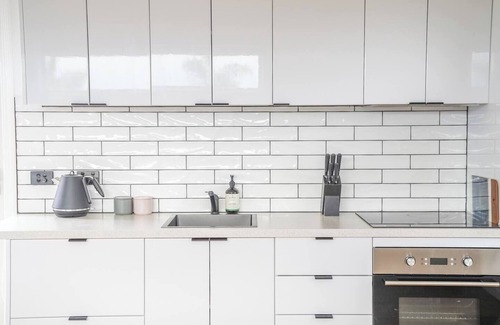 Highton House | Charming Highton Hideaway between CBD and Surf Coast