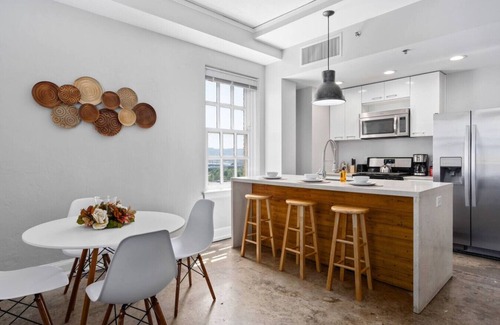 Civil Rights Historic District Apartment | Charming Historic 1bd Loft Downtown | Free Parking