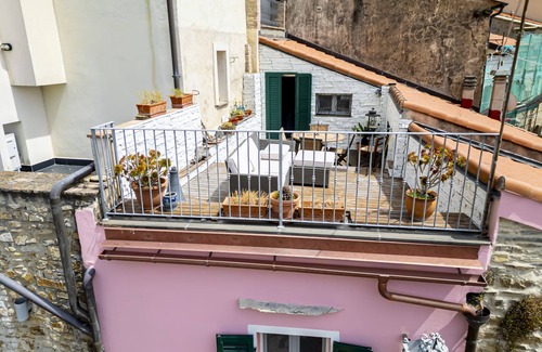 Cipressa Apartment | Charming historic house with sea view terrace