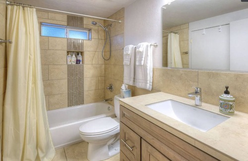 Blenman-Elm House | Charming Historic House in Central Tucson - Fully Renovated