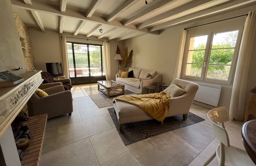 Cabrieres-d'Avignon Other | Charming house in Cabrieres