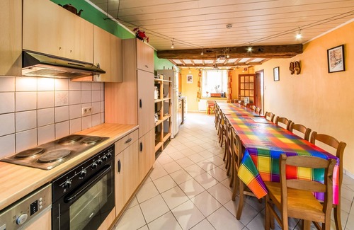Awenne House | Charming Holiday Home in Awenne