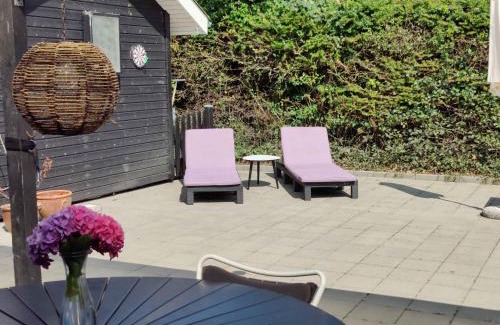 Hvidbjerg Strand House | Charming Holiday Home Near The Beach