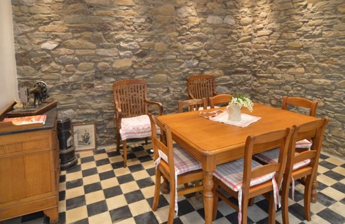 Tilff House | Charming Holiday Home with Veranda, Terrace,Garden Furniture