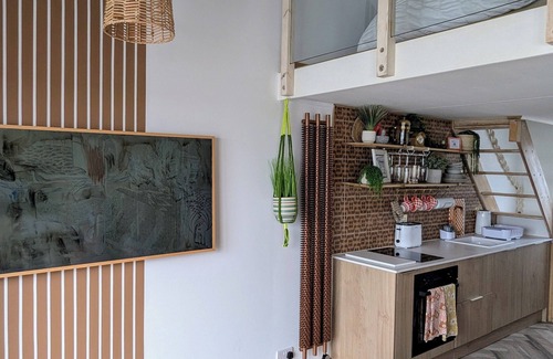Southwick Ski Chalet | Charming home on the ocean
