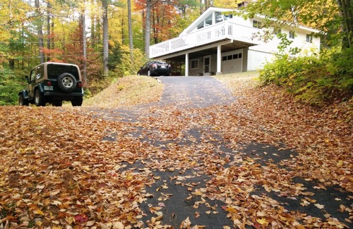 Elkins House | Charming home across from pristine Pleasant Lake, New London