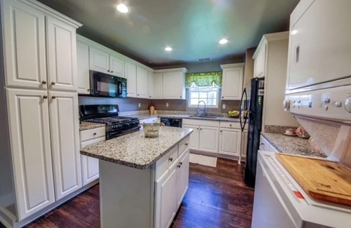 Brighton House | Charming home in Brighton, TN – Close to Memphis