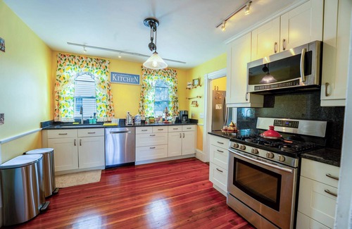 Watertown House | Charming Home Minutes to Cambridge & Boston