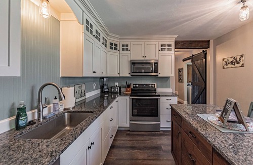 Ashton Cottage | Charming Home near Yellowstone & Grand Teton NP