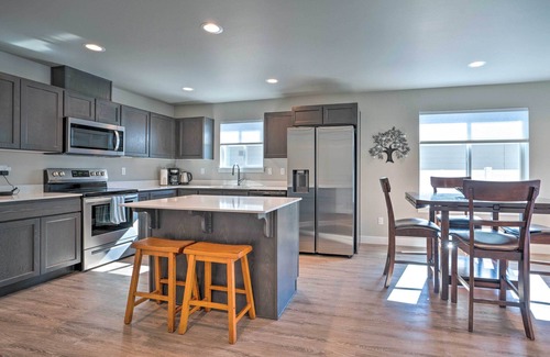 East Wenatchee House | Charming Home w/Mtn & Columbia River Views!