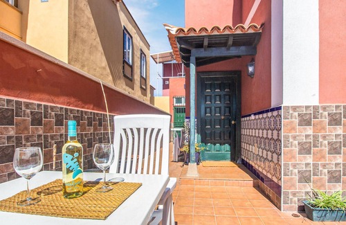 Las Rosas House | Charming, homely cottage located not far from the sea.