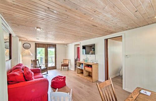 Horicon House | Charming Horicon Cottage and Dock on Rock River