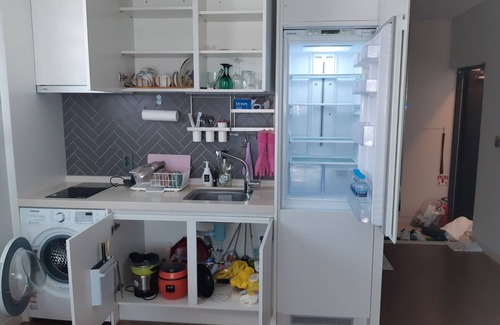 Sokcho Apartment | Charming hotel suite in marvelous Sokcho-si with WiFi