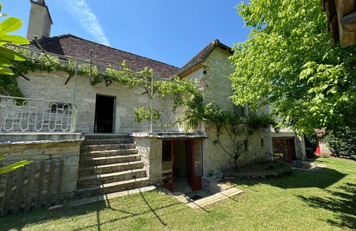 Andressac Villa | Charming house and barn with swimming pool and breathtaking views