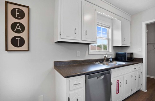 Clarksville House | Charming House Close to Fort Campbell and Casino
