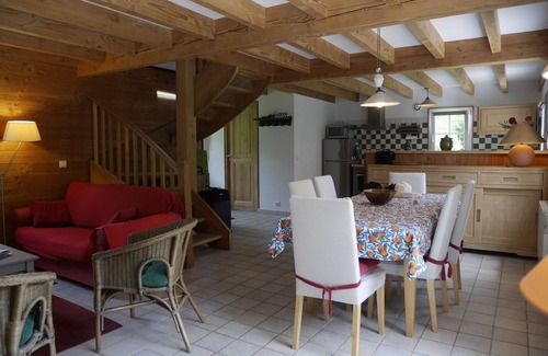 Le Palais House | Charming House Close to Port and Beach - Spacious, Well-Decorated, and Fully Equipped