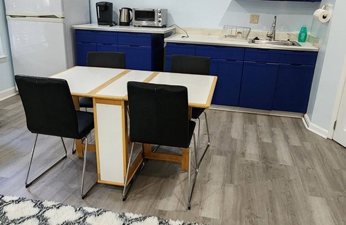 Sugarland Run Apartment | Charming house close to Dulles Airport and Dulles Town Center in Sterling