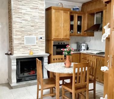 Aguiar da Beira House | Charming House in Cortiçada with Balcony and Mountain View