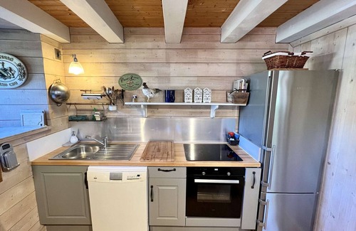 Plouhinec Villa | Charming house in Plouhinec, peaceful with sunny terrace, pets welcome