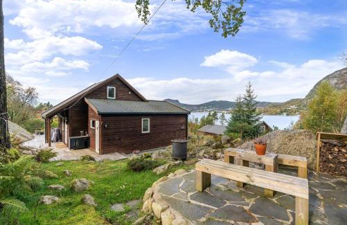 Strand Municipality House | Charming house located by the fjord with the Pultpitrock within short distance