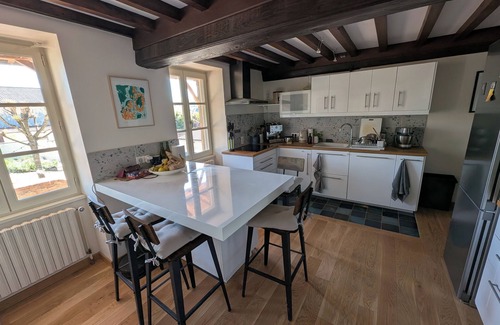 Aze House | Charming house - Swimming pool - 7 beds - 11 travellers - Pets OK - Cluny
