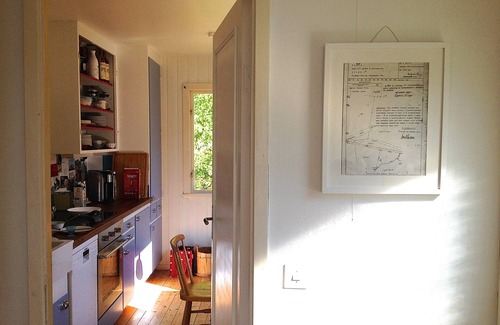 Arjang House | Charming house with comfort in a fantastic location right on the lake