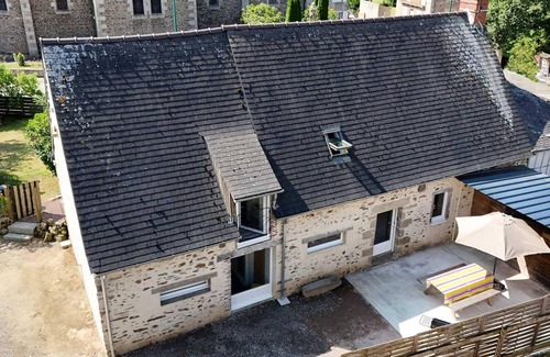 Rouperroux Cottage | Charming house with parking, garden and WIFI in Rouperroux