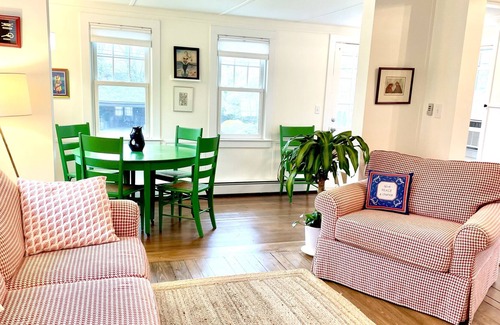 Jamestown House | charming house with private pool, half mile walk to beach
