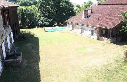 Tonneins House | Charming house with private pool away from all commotion