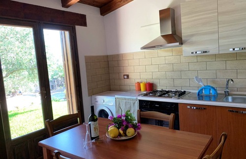 Noto House | Charming house with swimming pool surrounded by nature between olive and pomegranate trees