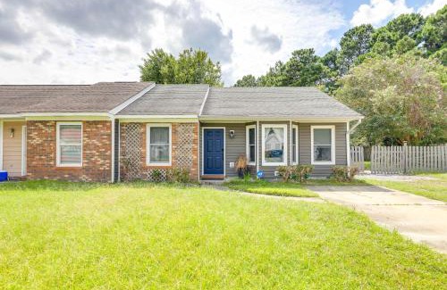 Piney Green House | Charming Jacksonville Abode with Patio!