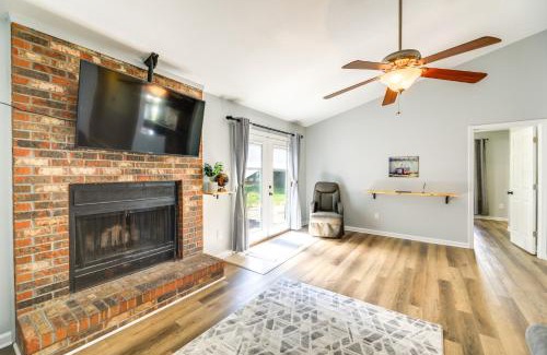Piney Green House | Charming Jacksonville Abode with Patio!