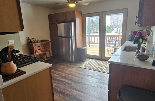 Fremont Cottage | Charming Lake Poygan Farmhouse – Peaceful Escape for Families & Outdoor Lovers