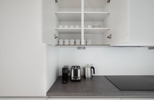 Erdberg Apartment | Charming Landstraße 2BR w/Gym, nr Erdberg, by Blueground