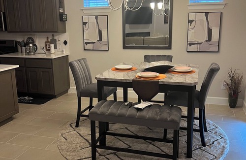 Royse City House | Charming large Room in large house with AC and WiFi in Royse City