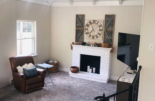 Lewes House | Charming Lewes Home - Perfect for Groups + Families!