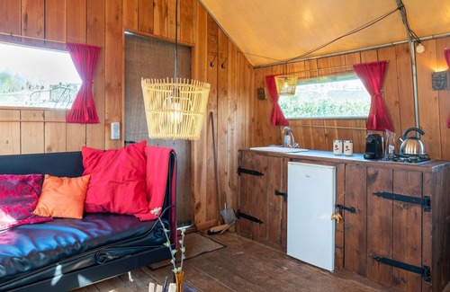 Oeffelt House | Charming lodge with terrace in Oeffelt