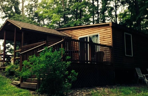 Sackets Harbor Cabin | Charming Log Cabin in Sackets Harbor, NY, free internet, great location, privacy