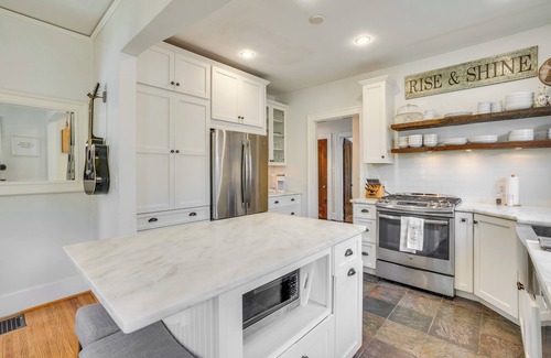 Crescent Hill House | Charming Louisville Retreat w/Patio & Fireplace!